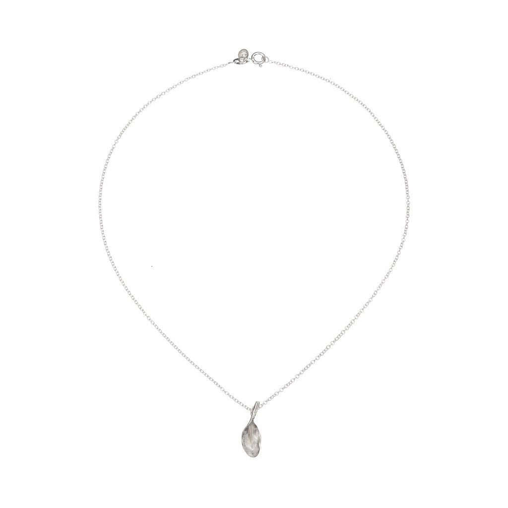 Small leaf necklace
