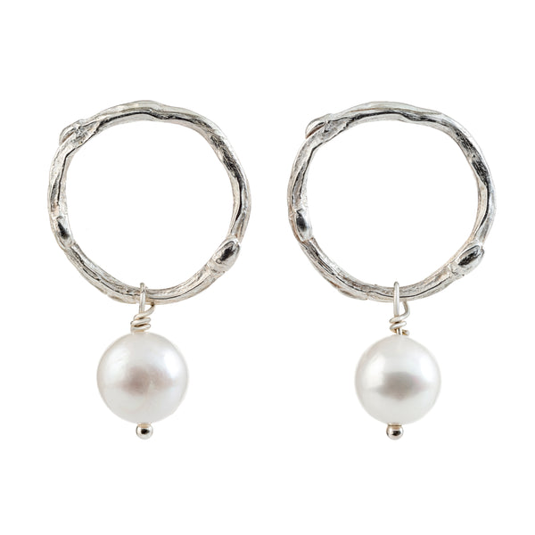 Flower bud large circles with pearl