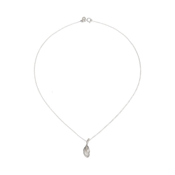 Small leaf necklace