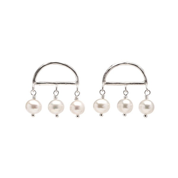Alba pearl earrings